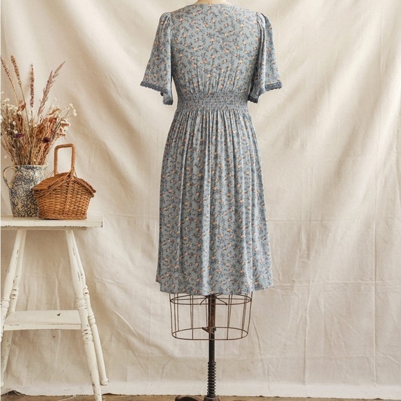 Adored Vintage Women’s Midi Dress - Picture 2 of 8